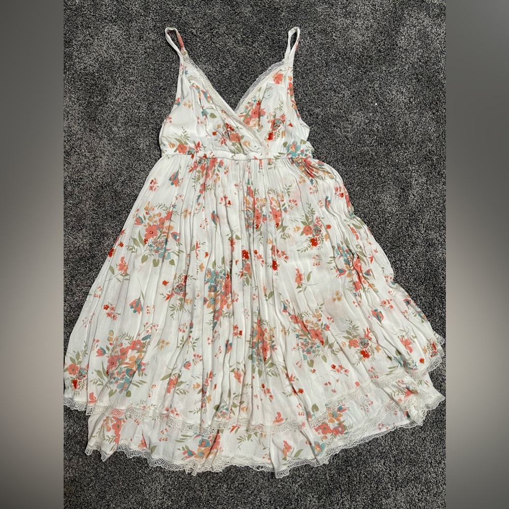 Torrid white dress orange flowers Used size 0